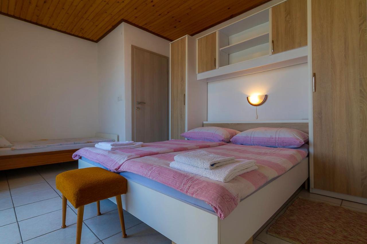 Apartment Tariba Supetarska Draga Extérieur photo
