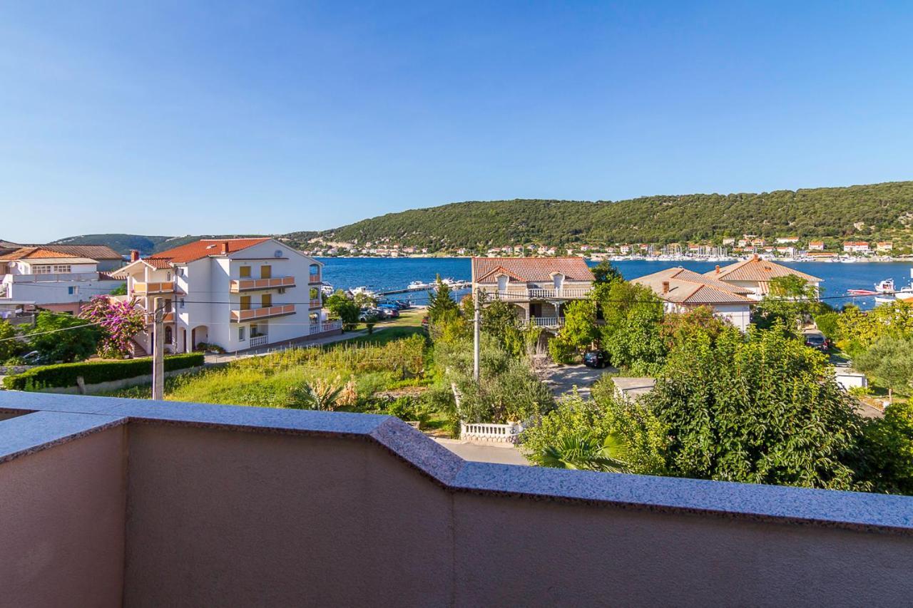 Apartment Tariba Supetarska Draga Extérieur photo