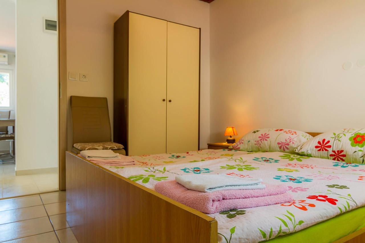 Apartment Tariba Supetarska Draga Extérieur photo